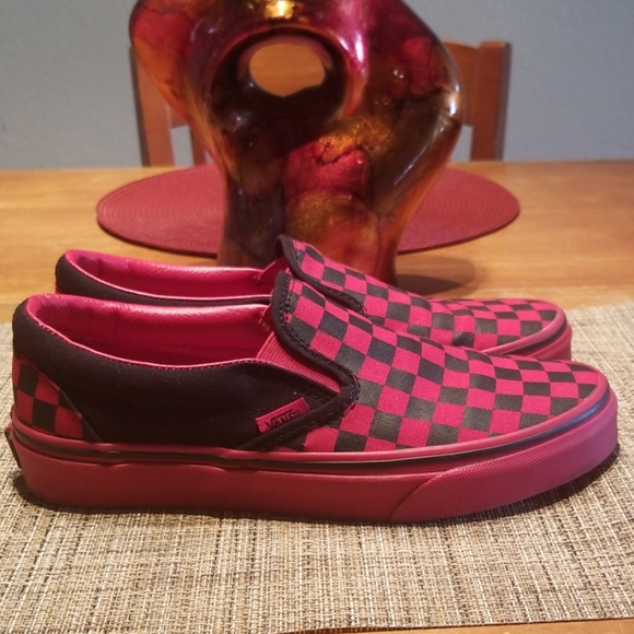 vans with red bottoms